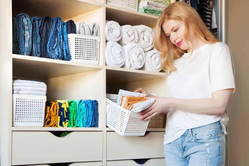 Declutter Your Home: 8 Ideas That Take 5 Minutes Or Less